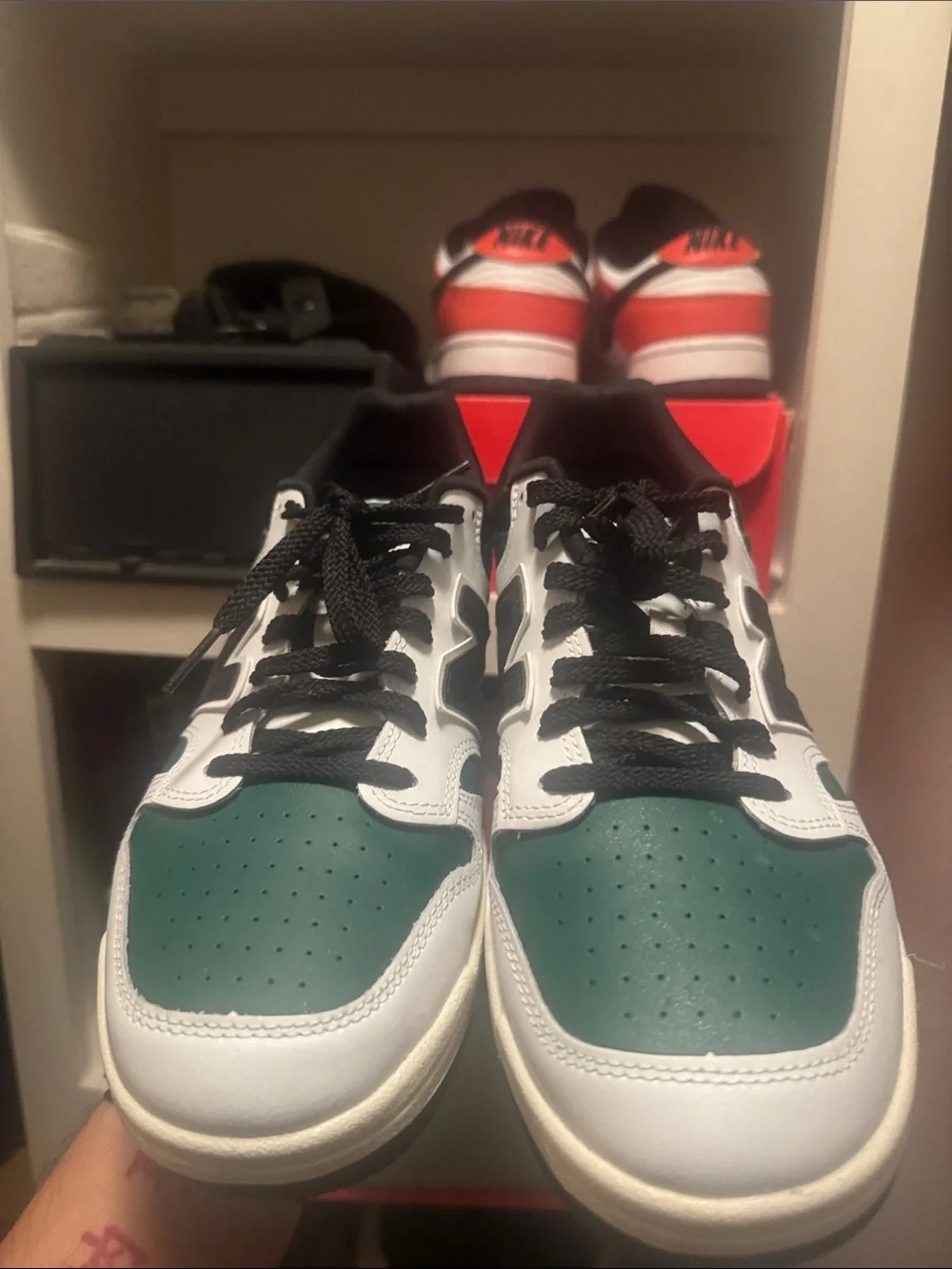 New Balance Men's White & Green Lifestyle Sneakers brand new - Picture 2 of 4